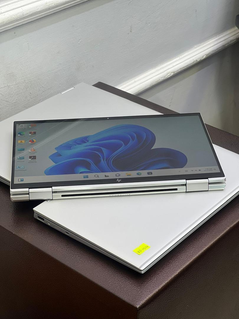 HP LAPTOP ELITEBOOK  thumbnail 2