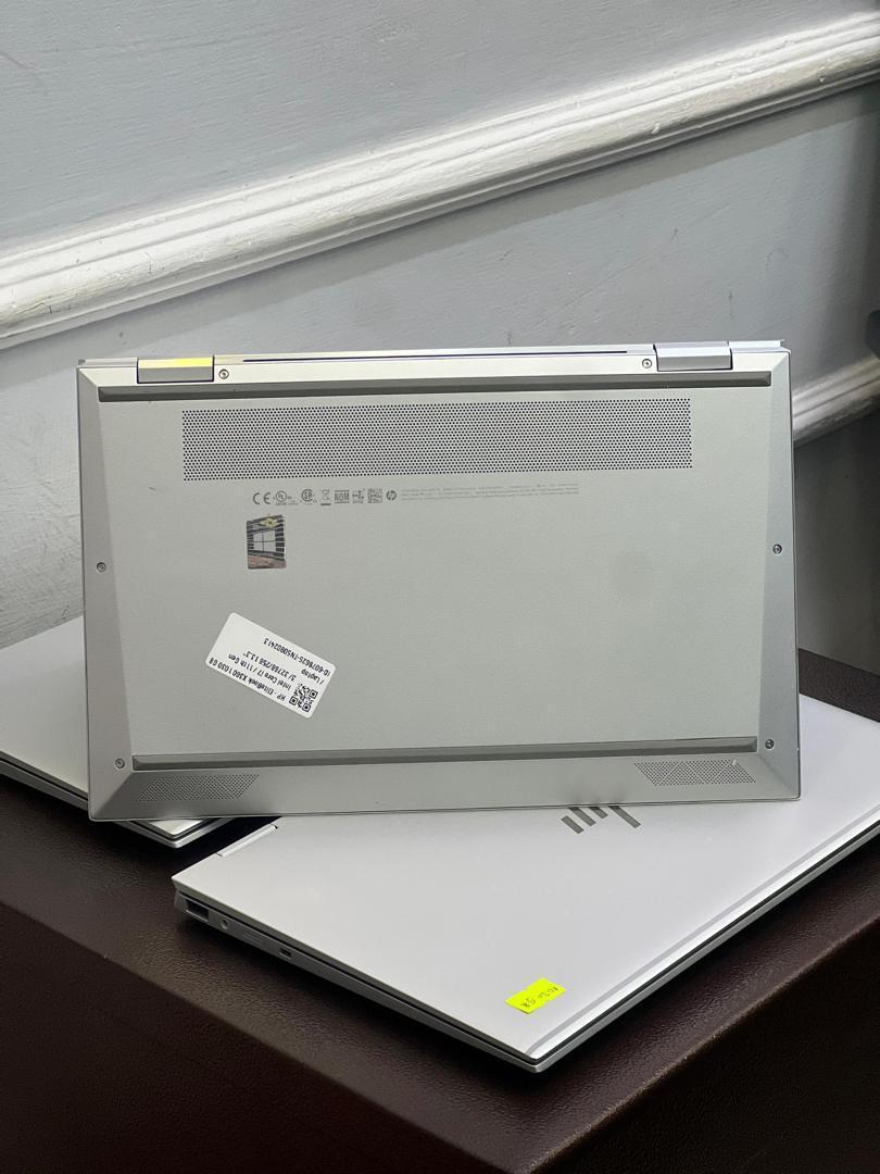 HP LAPTOP ELITEBOOK  thumbnail 4