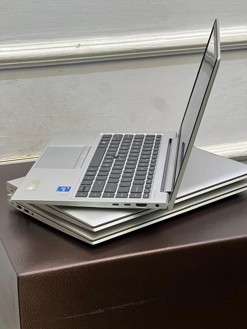 LAPTOP  thumbnail 4