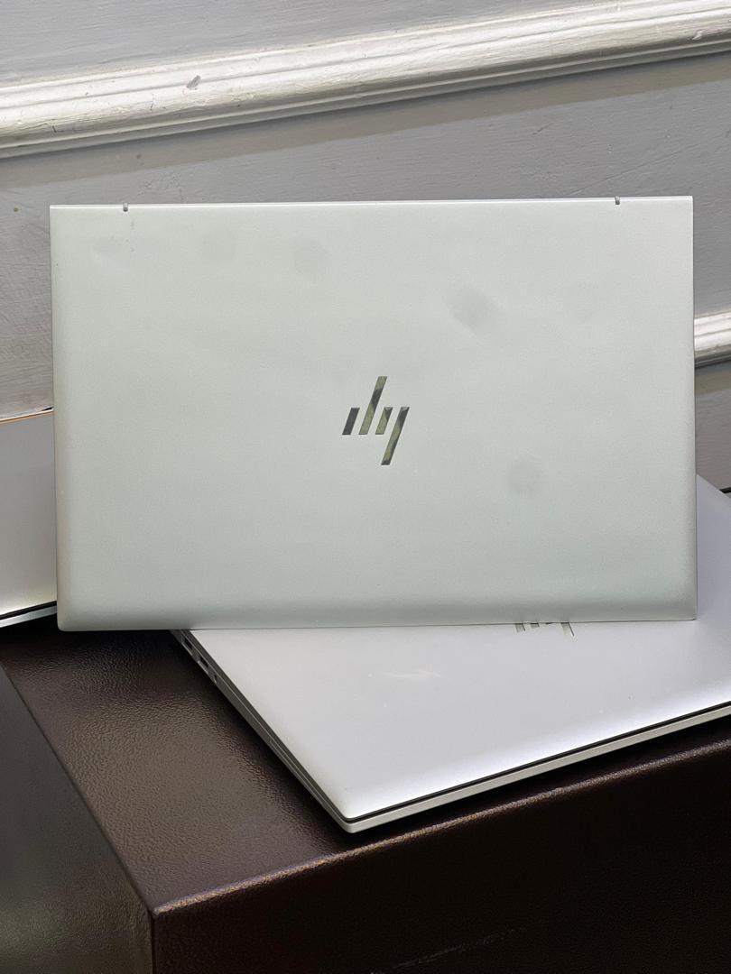 LAPTOP  thumbnail 5