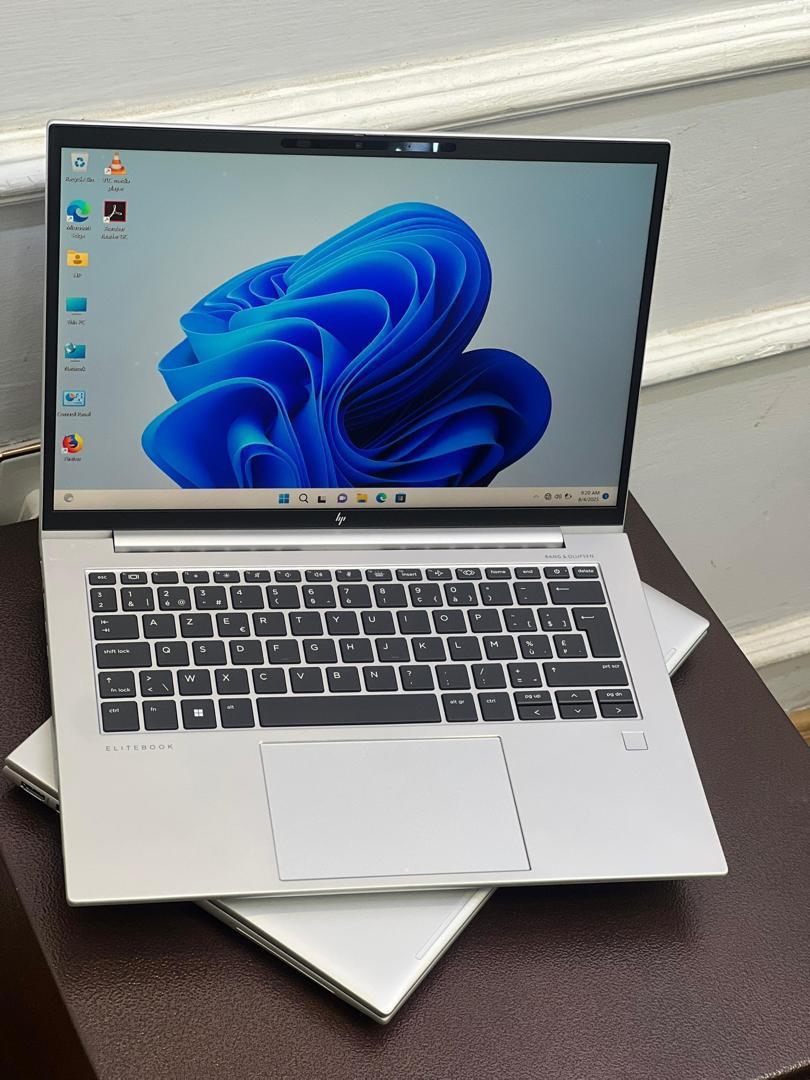 Laptop 