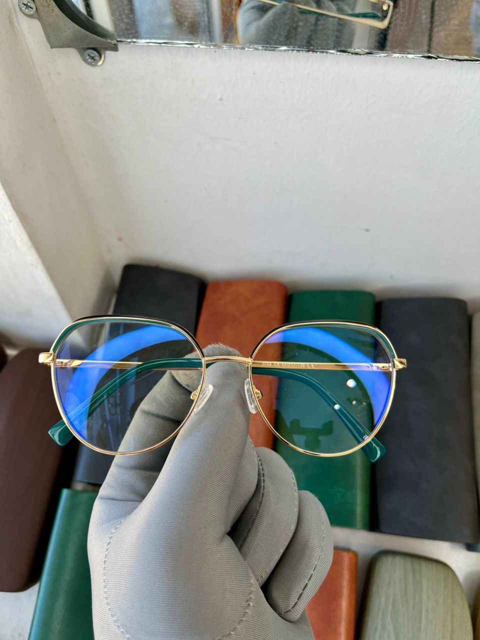 antiblue and photochromic frames thumbnail 4