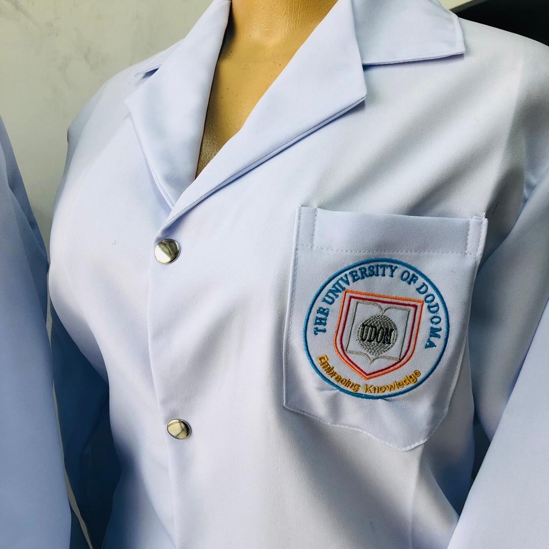 White Lab Coat thumbnail 3