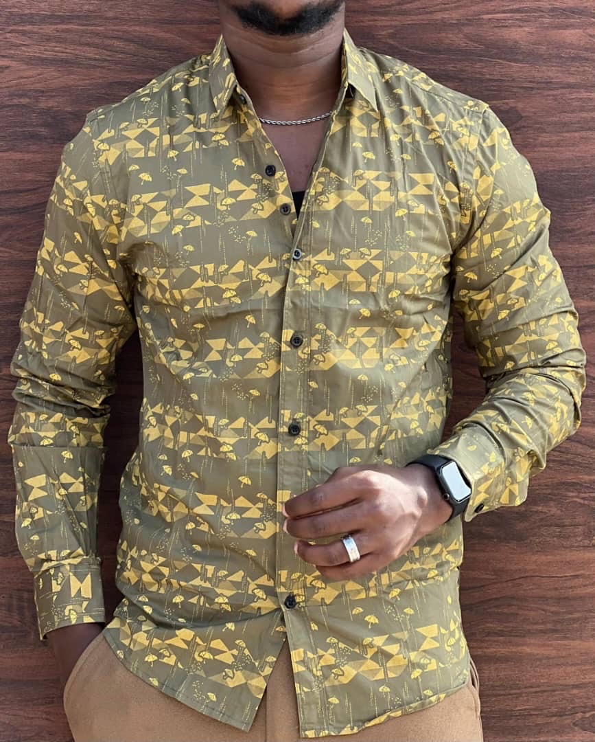 Men’s long-sleeve casual button-up shirt thumbnail 3
