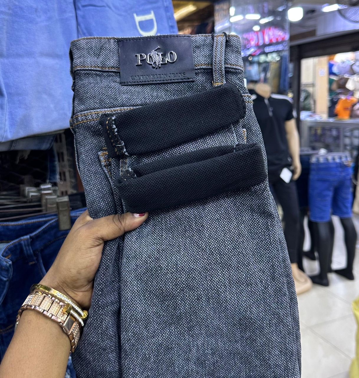 Jeans - Image 1