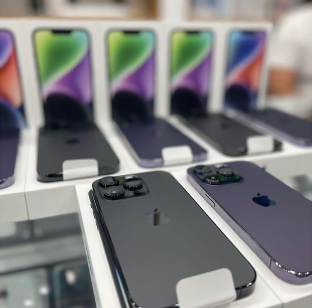 Iphone 14 plain 128G full box  - Image 1