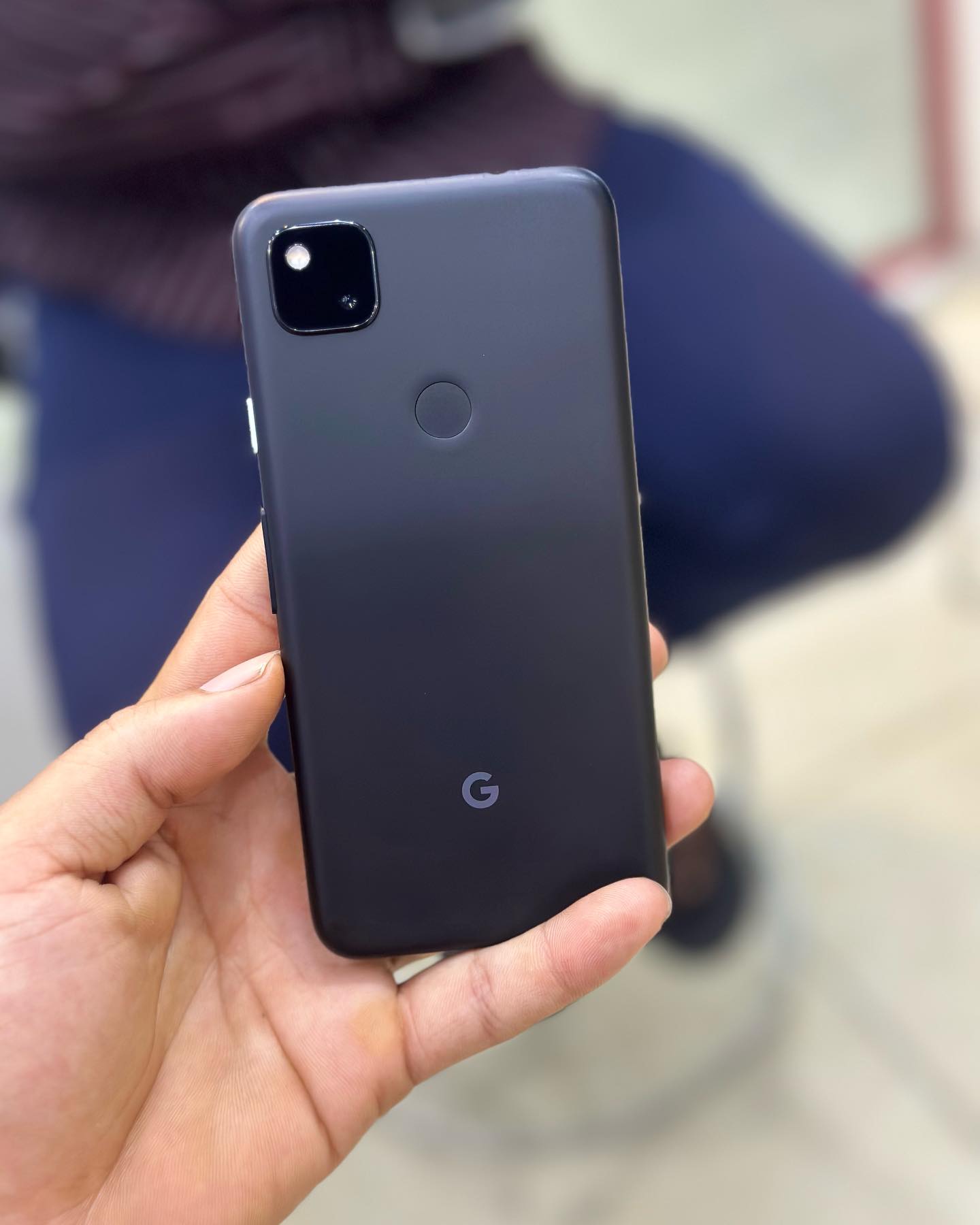 Google pixel 4a 5G used dubai 128GB - Image 1