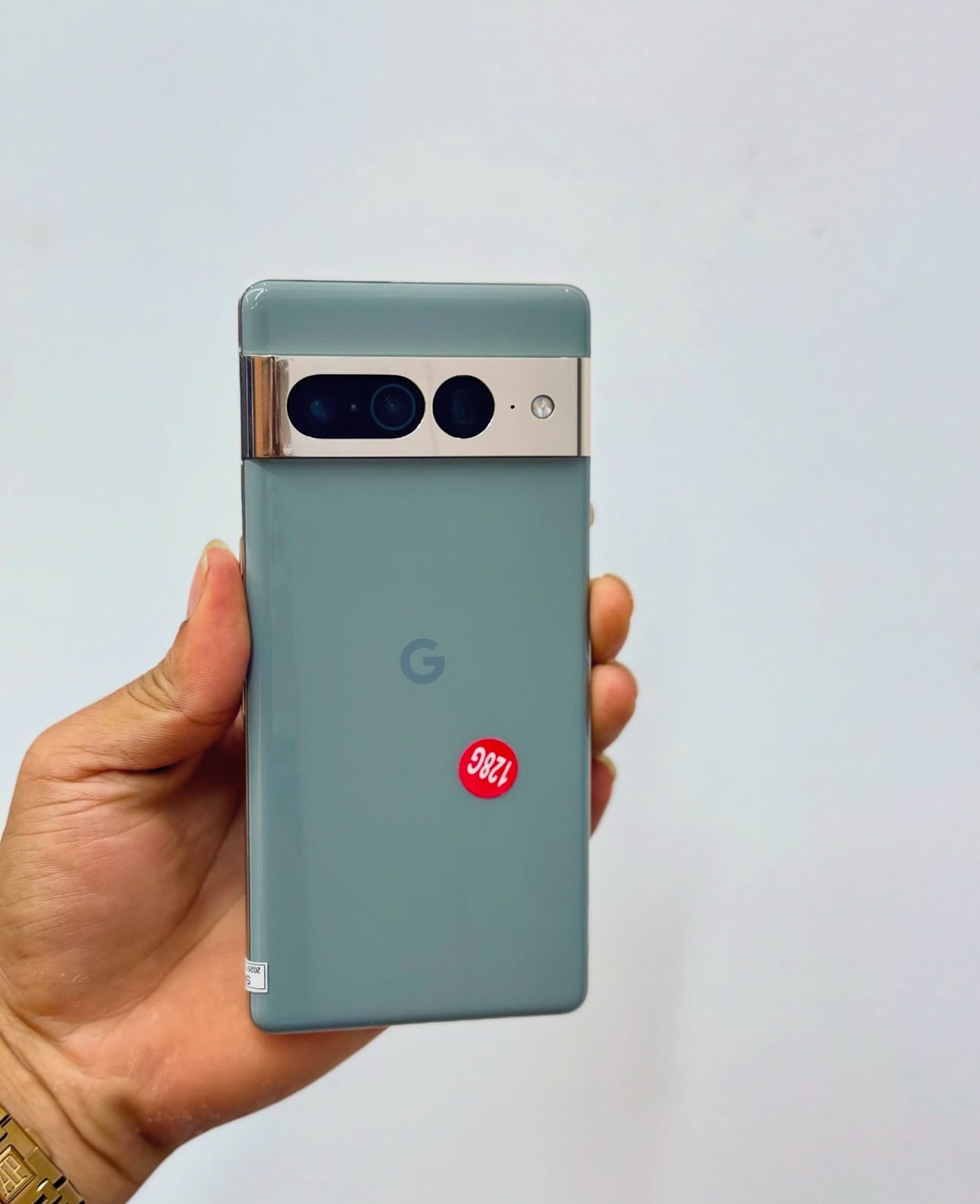 original Google pixel 7 pro  used dubai 12Gb 