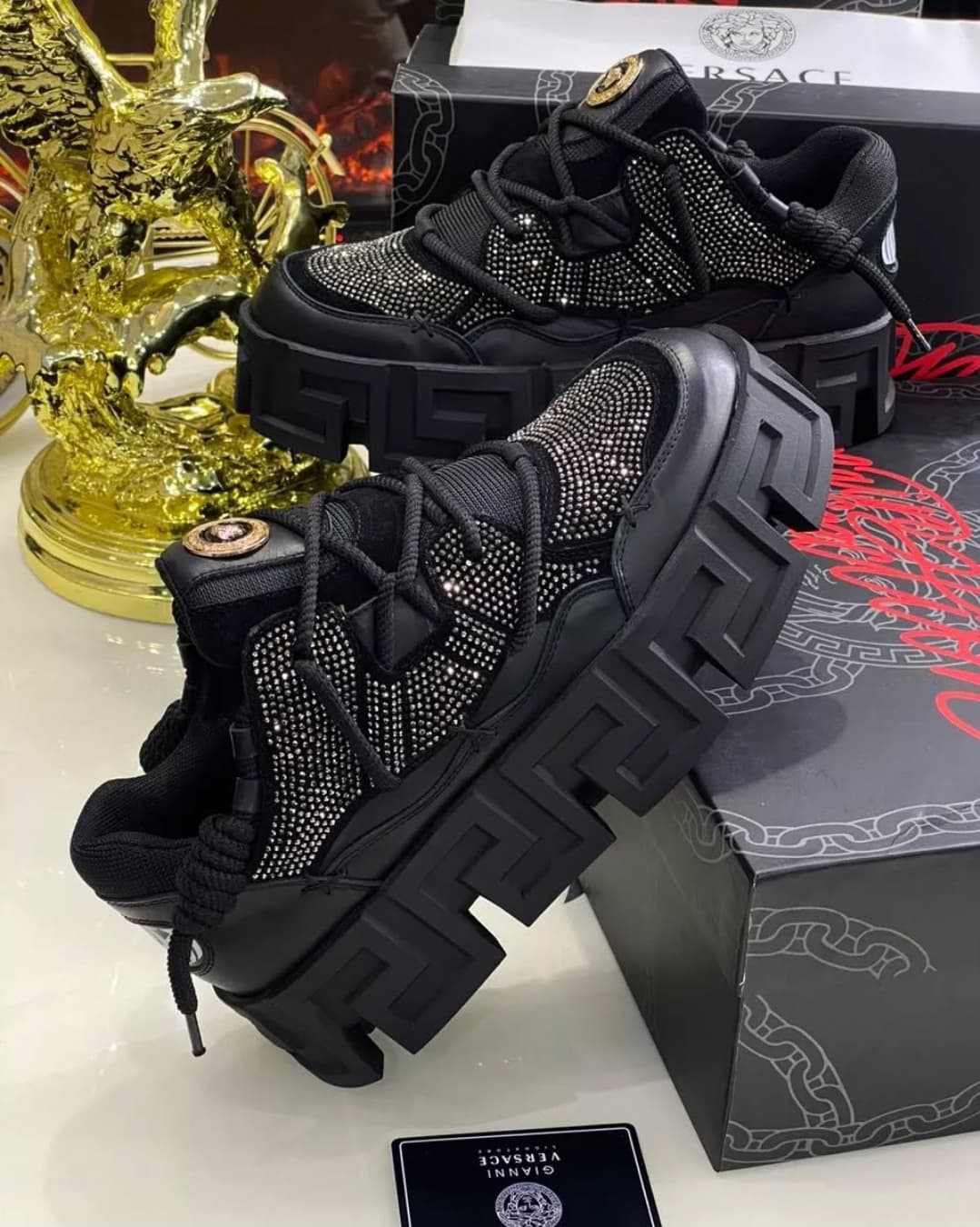 versace shoe thumbnail 2