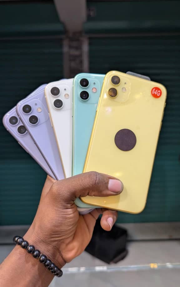 iPhone 11 Plain 
420,000/=
Storage 64Gb 
Battery 💯 - Image 1