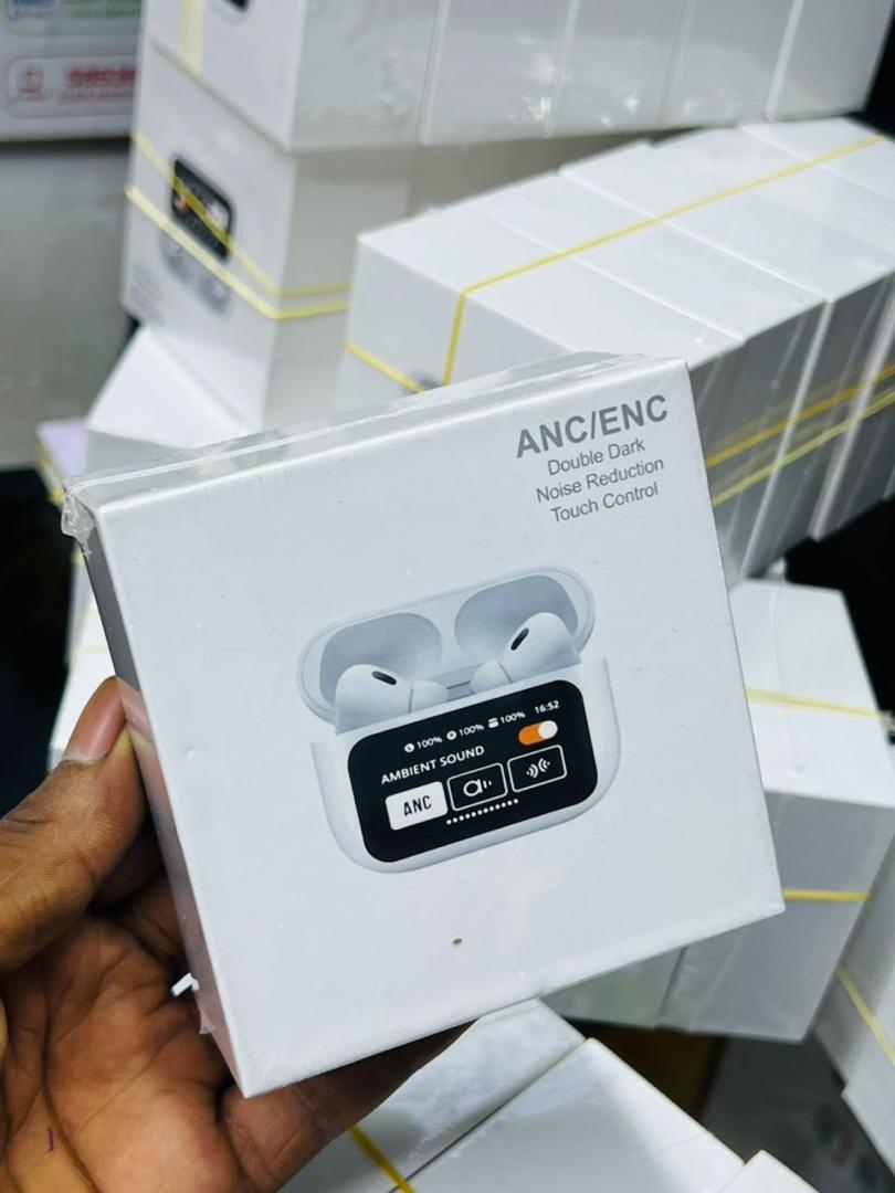 Display earbuds thumbnail 3