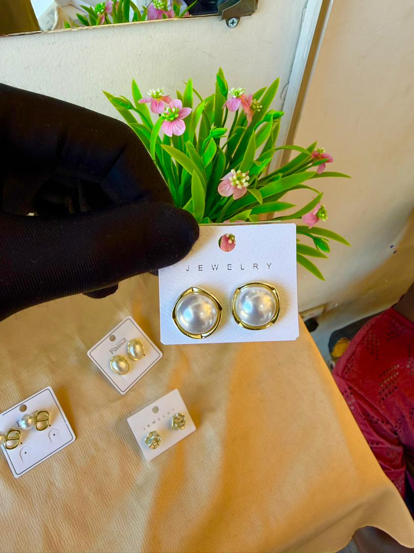 Earings