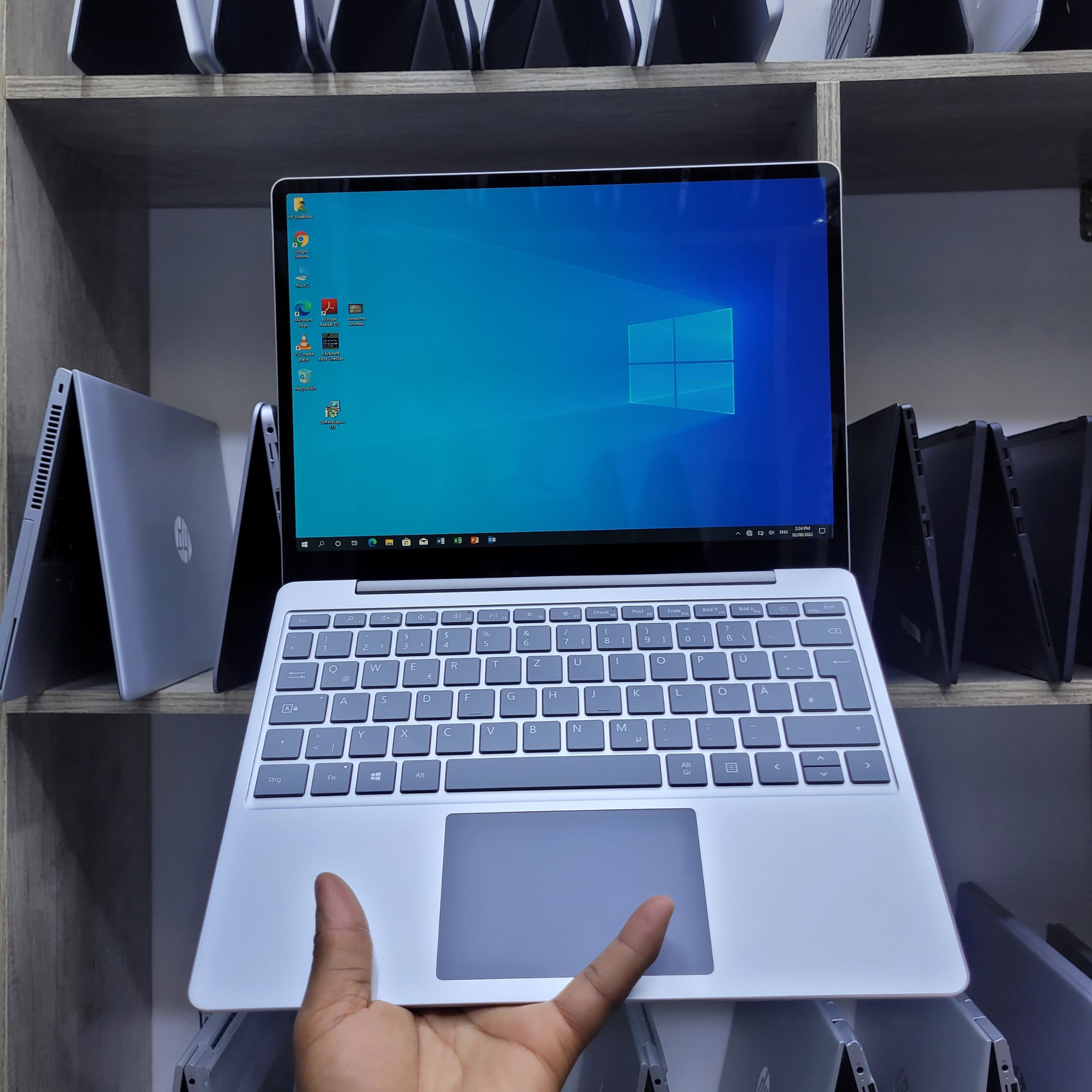 Microsoft Surface Laptop go