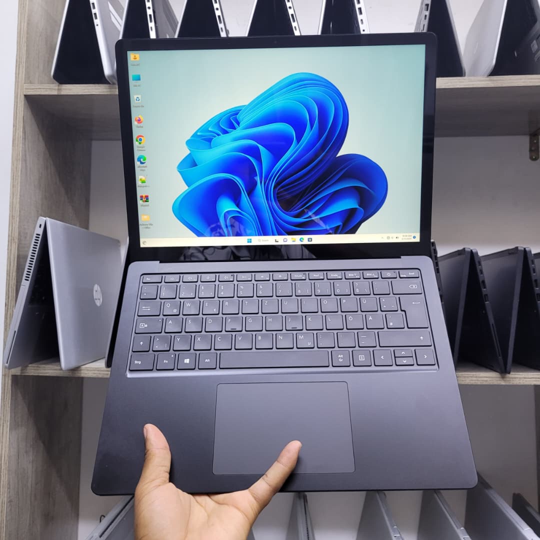 Microsoft Surface Laptop go thumbnail 3