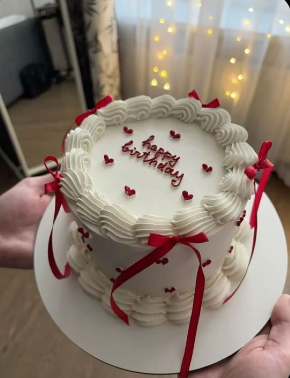 birthday cakes  thumbnail 2