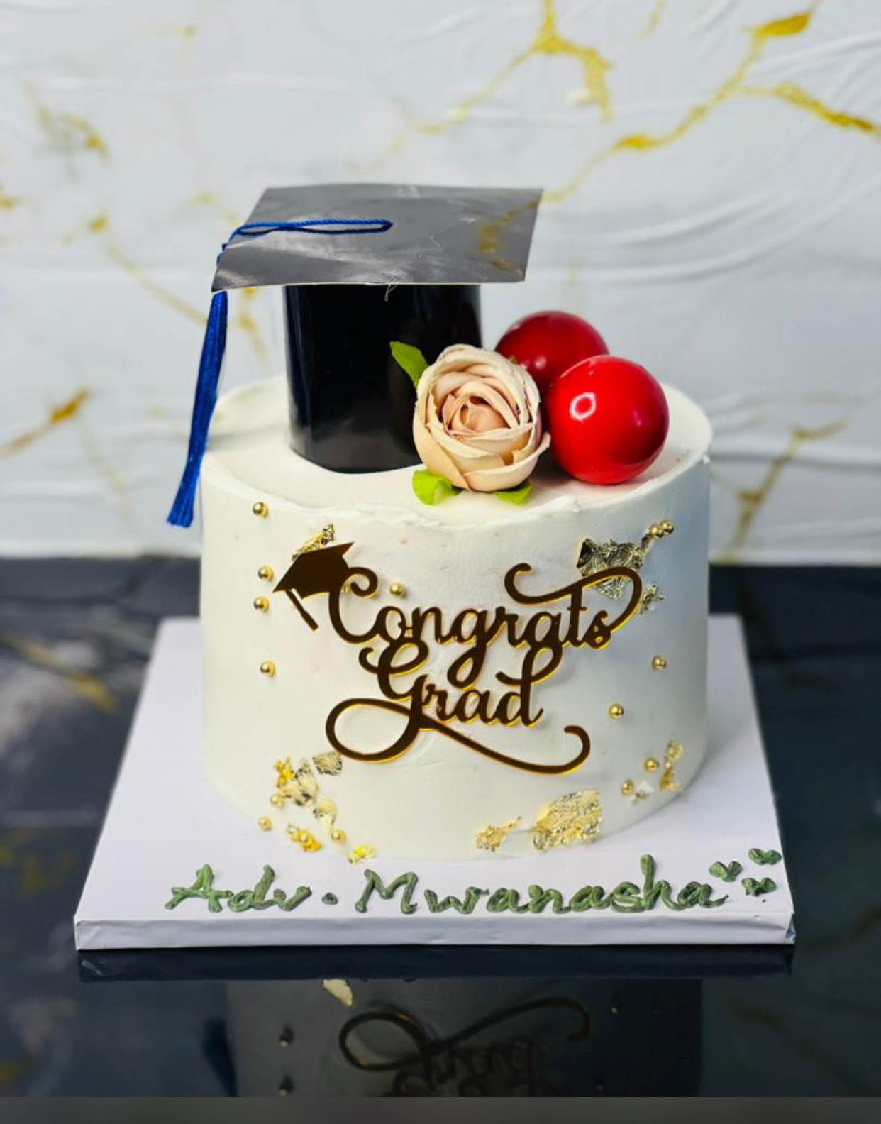 Graduation cakes 