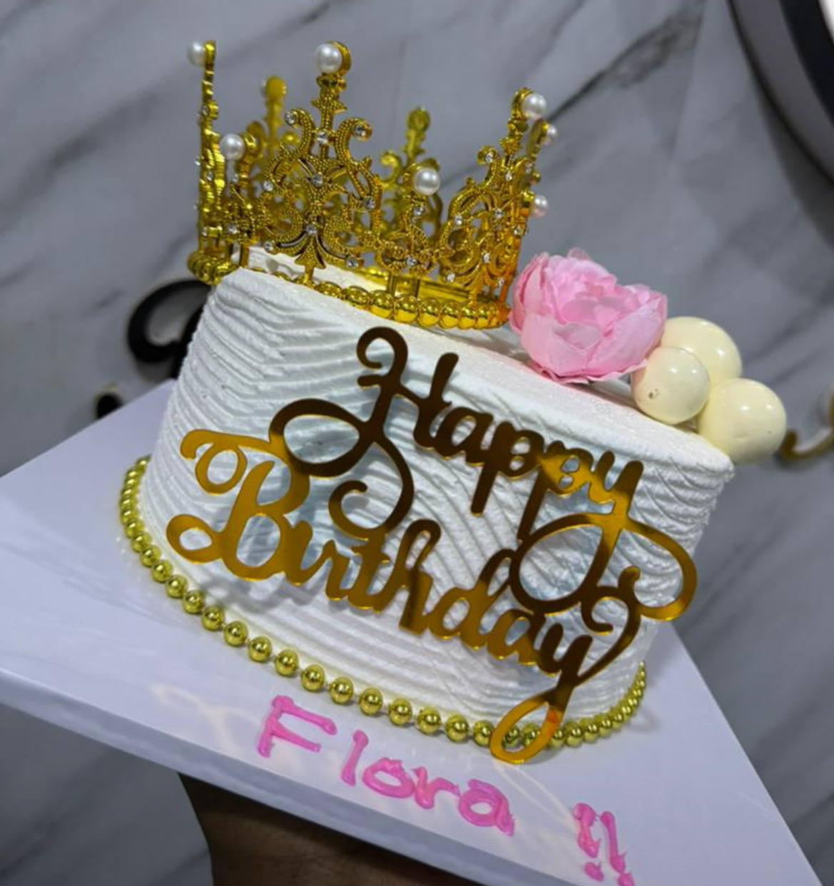 Graduation cakes  thumbnail 4