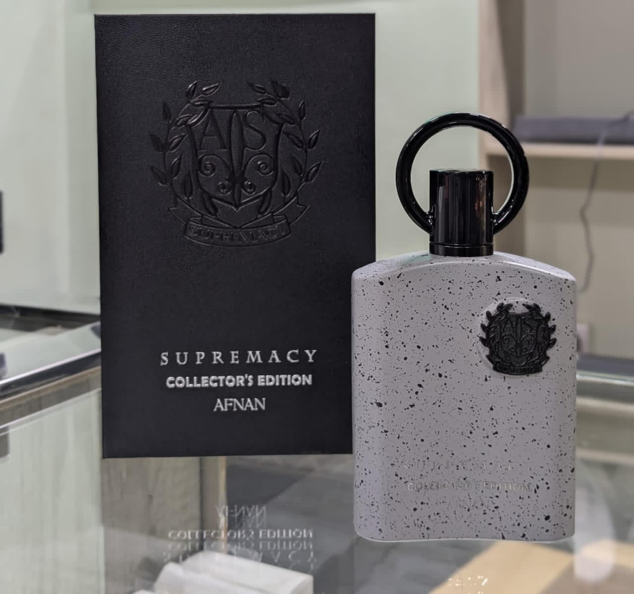 perfume  thumbnail 3
