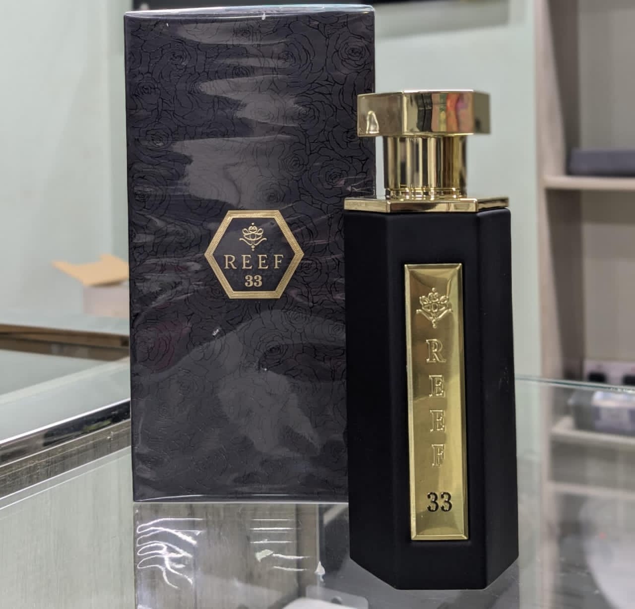 perfume  thumbnail 4