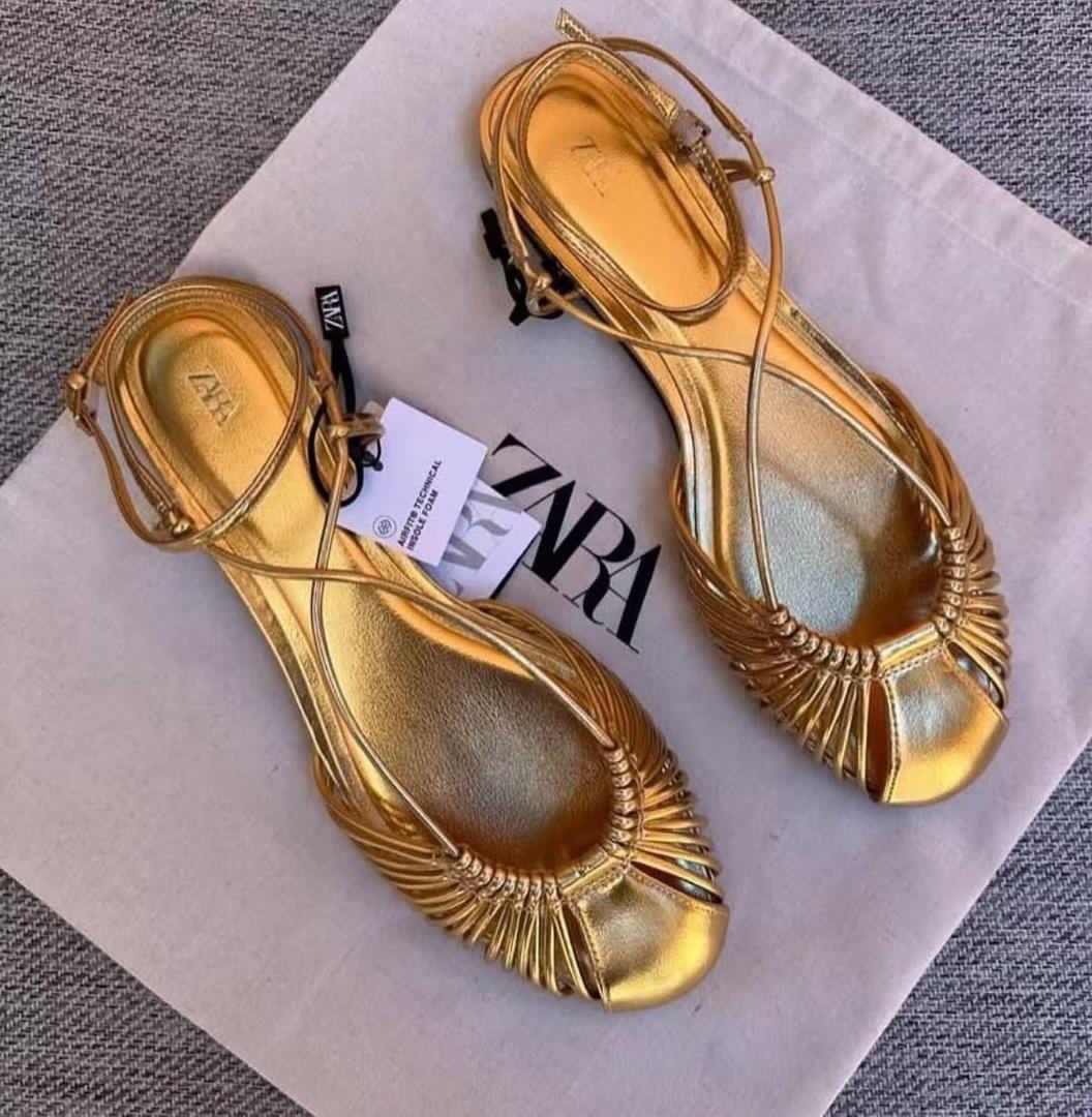 shoes  thumbnail 2