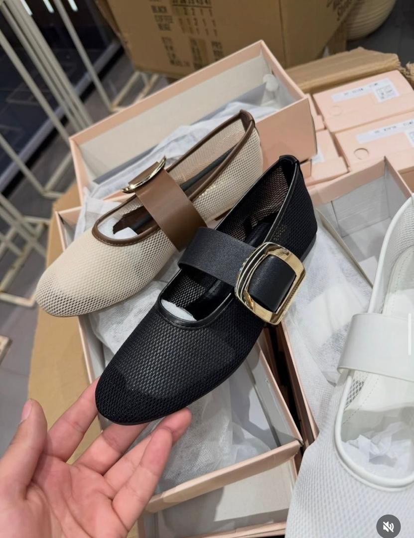 shoes  thumbnail 3