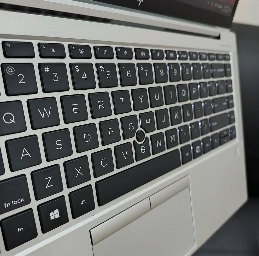 Hp elitebook 845 G7 - Image 1