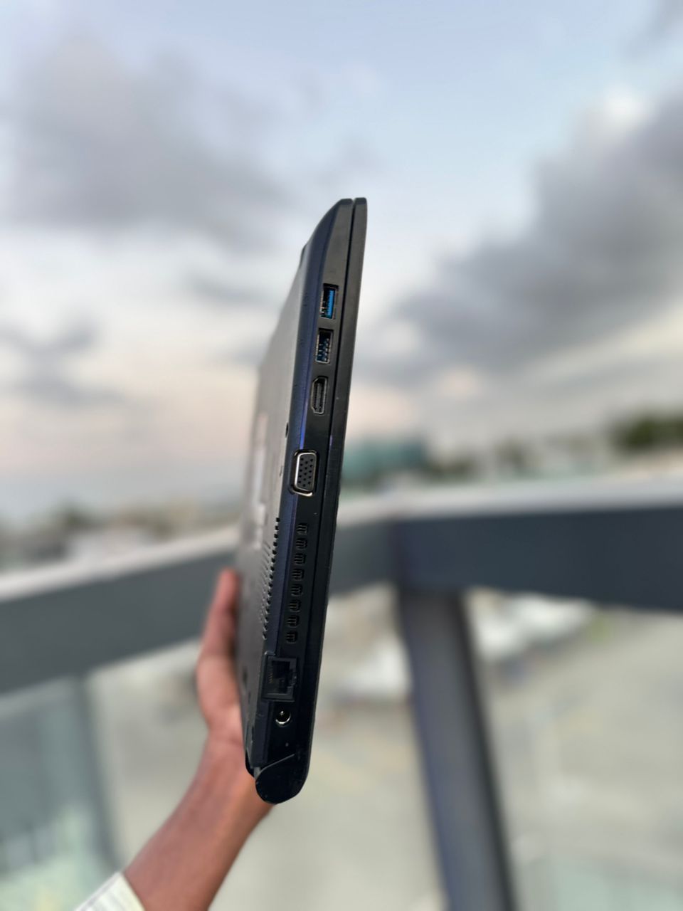 TOSHIBA TECRA C40-D - Image 1