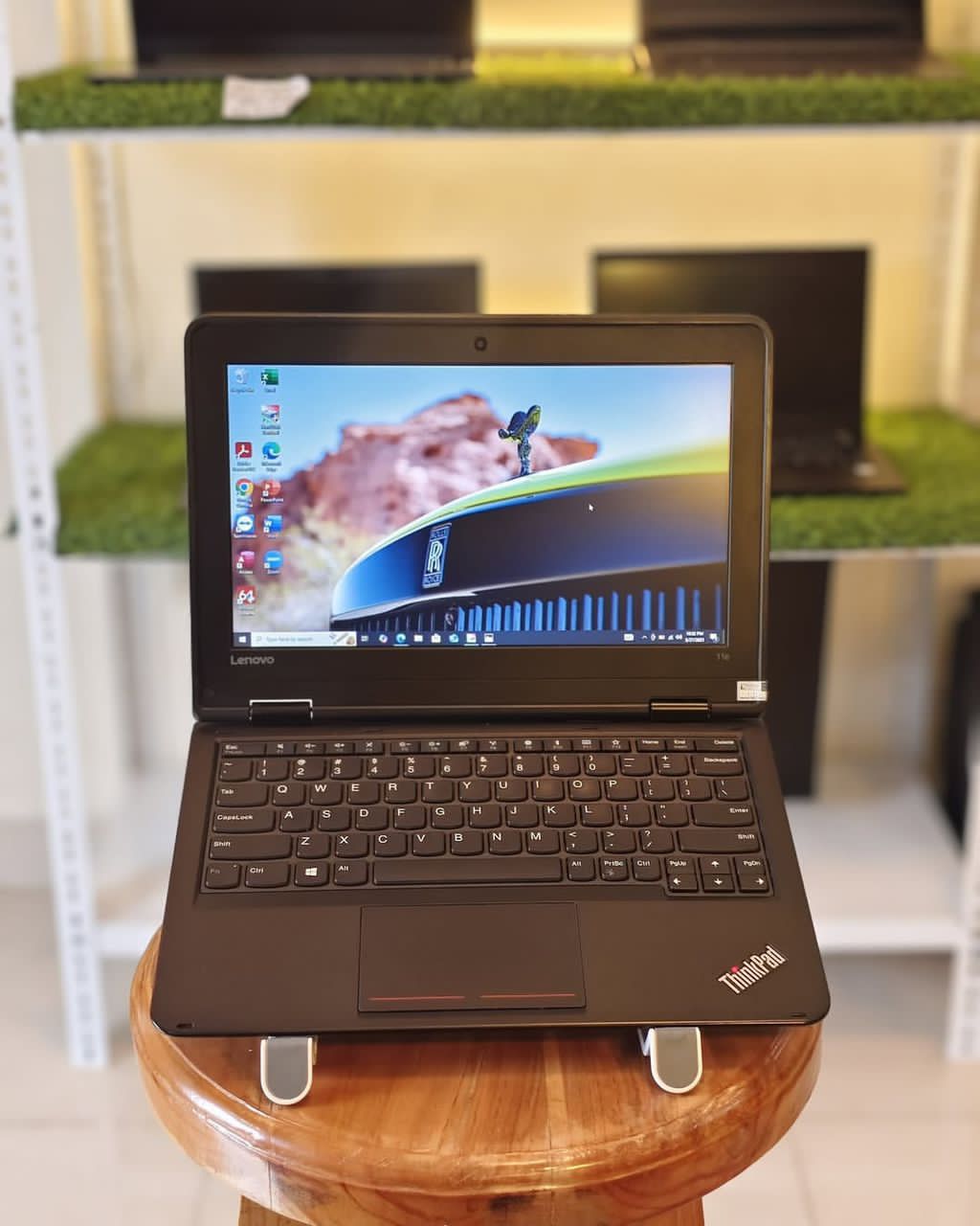 Model Lenovo 11 E (Non touch ) thumbnail 2