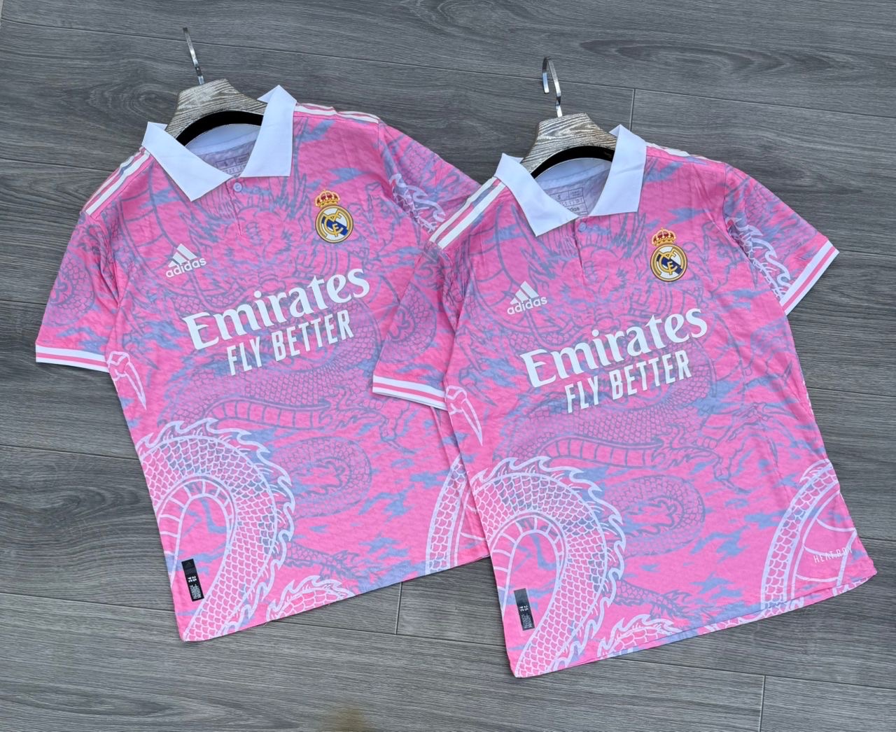 REAL MADRID SPECIAL KIT - Image 1