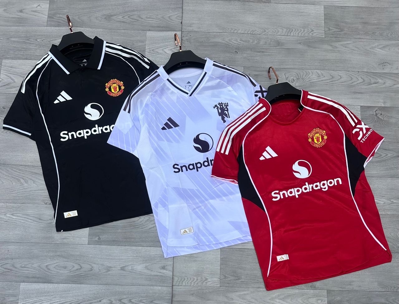 MANCHESTER UNITED JERSEYS 