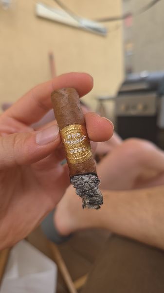Por Larrañaga Petit Corona shared by Riccardo