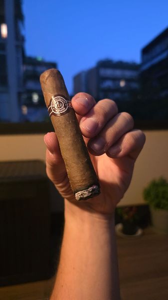 Montecristo Petit Edmundo shared by Riccardo