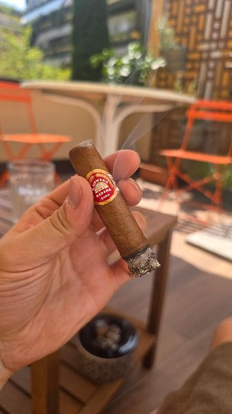 H. Upmann Half Corona shared by Riccardo