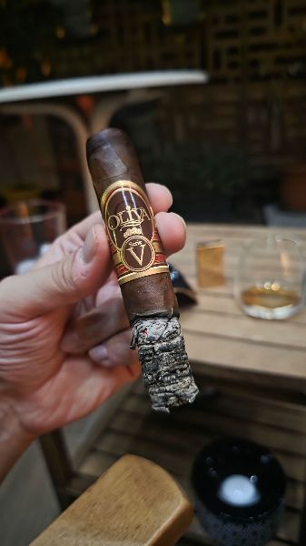 Oliva Serie V Double Robusto Liga Especial shared by Riccardo