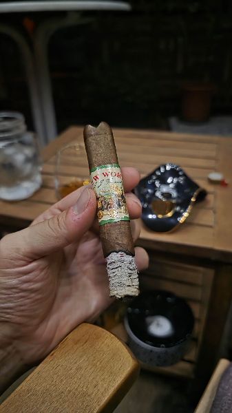A.J. Fernandez New World Cameroon Selection shared by Riccardo