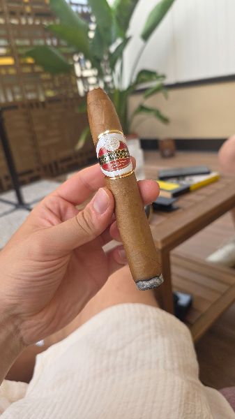 Flor de Copán Classic Belicoso shared by Riccardo