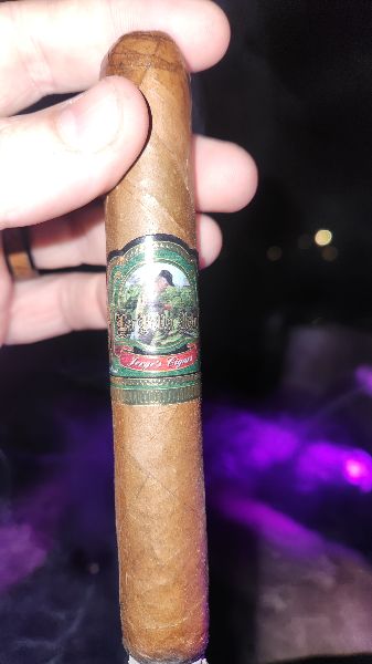 Jorge's Cigars La Bella Isla shared by Cigar AI member