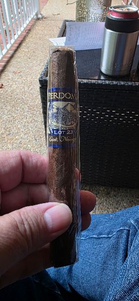Perdomo Lot 23 Maduro Toro shared by Sir