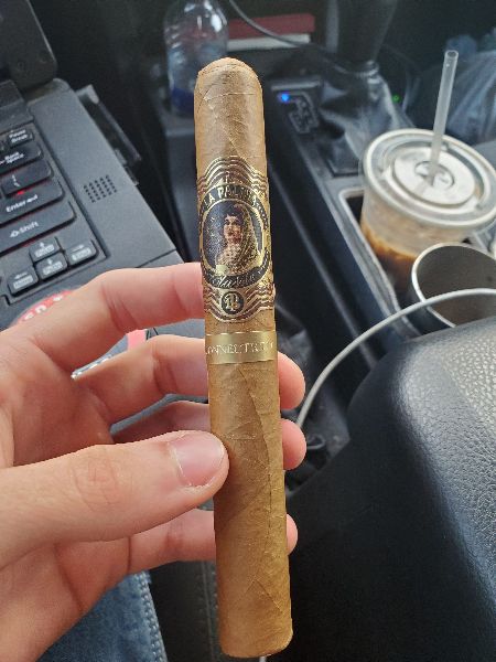 La Palina Classic Connecticut shared by Burnout