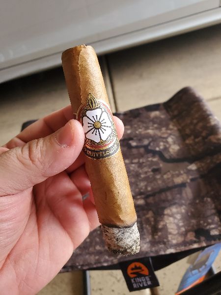 Mayflower Dawn Connecticut Robusto shared by texhater42