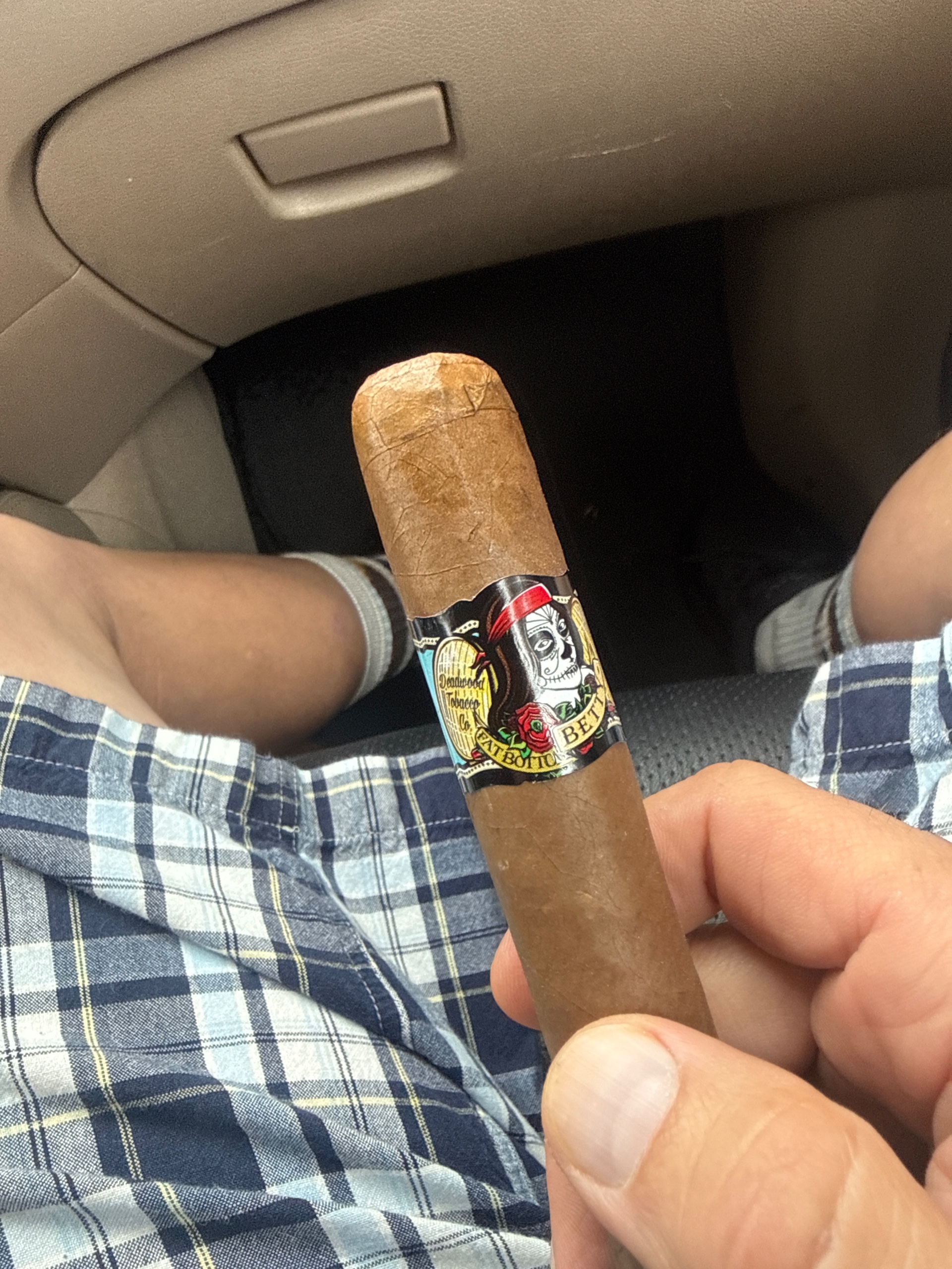 Deadwood Tobacco Co. Sweet Bettie Fat Bottom Betty cigar