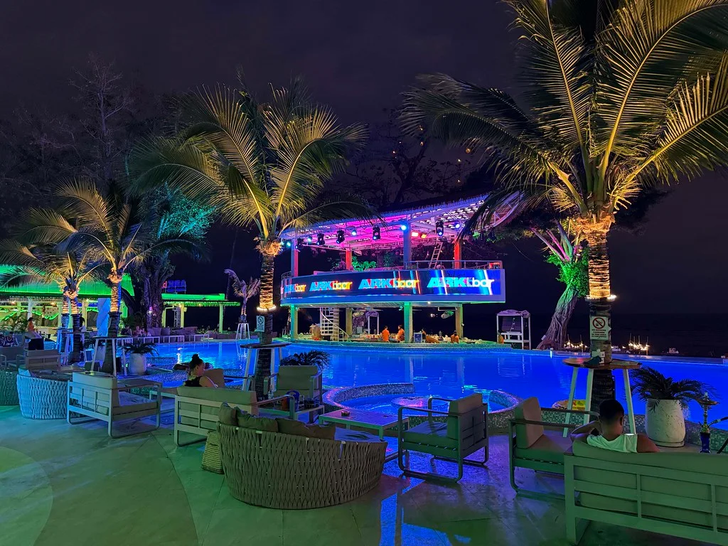 Еженедельная игра Квиз на русском языке