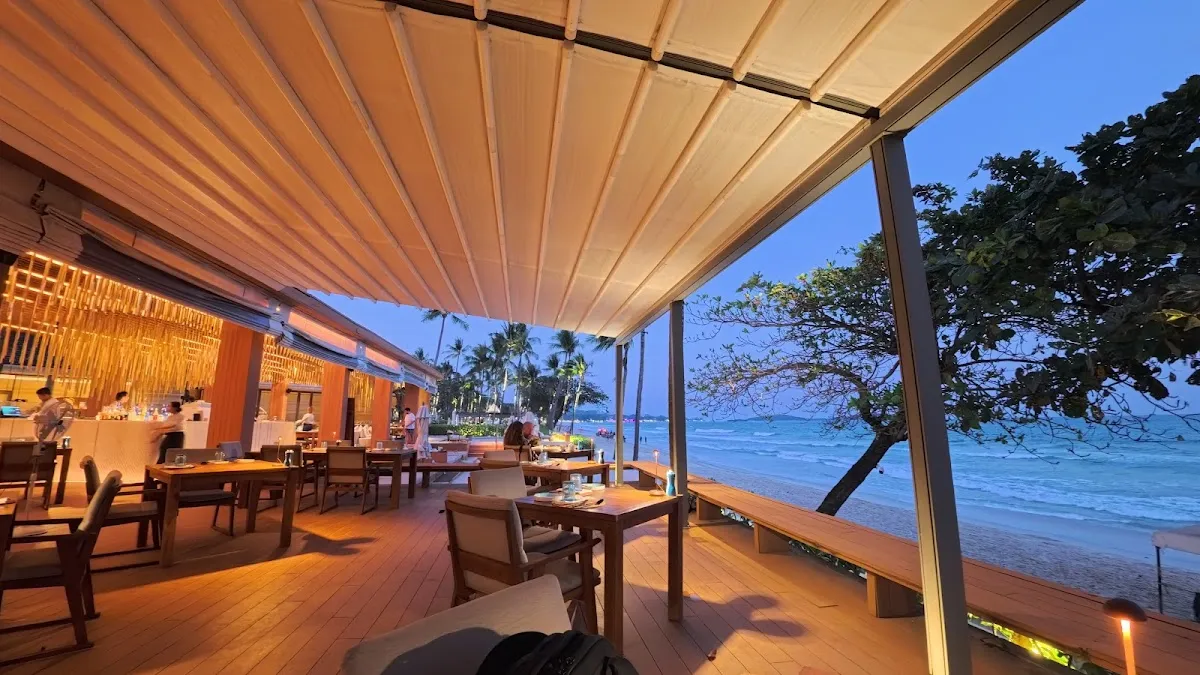 Salt Society – Beach Bar & Kitchen