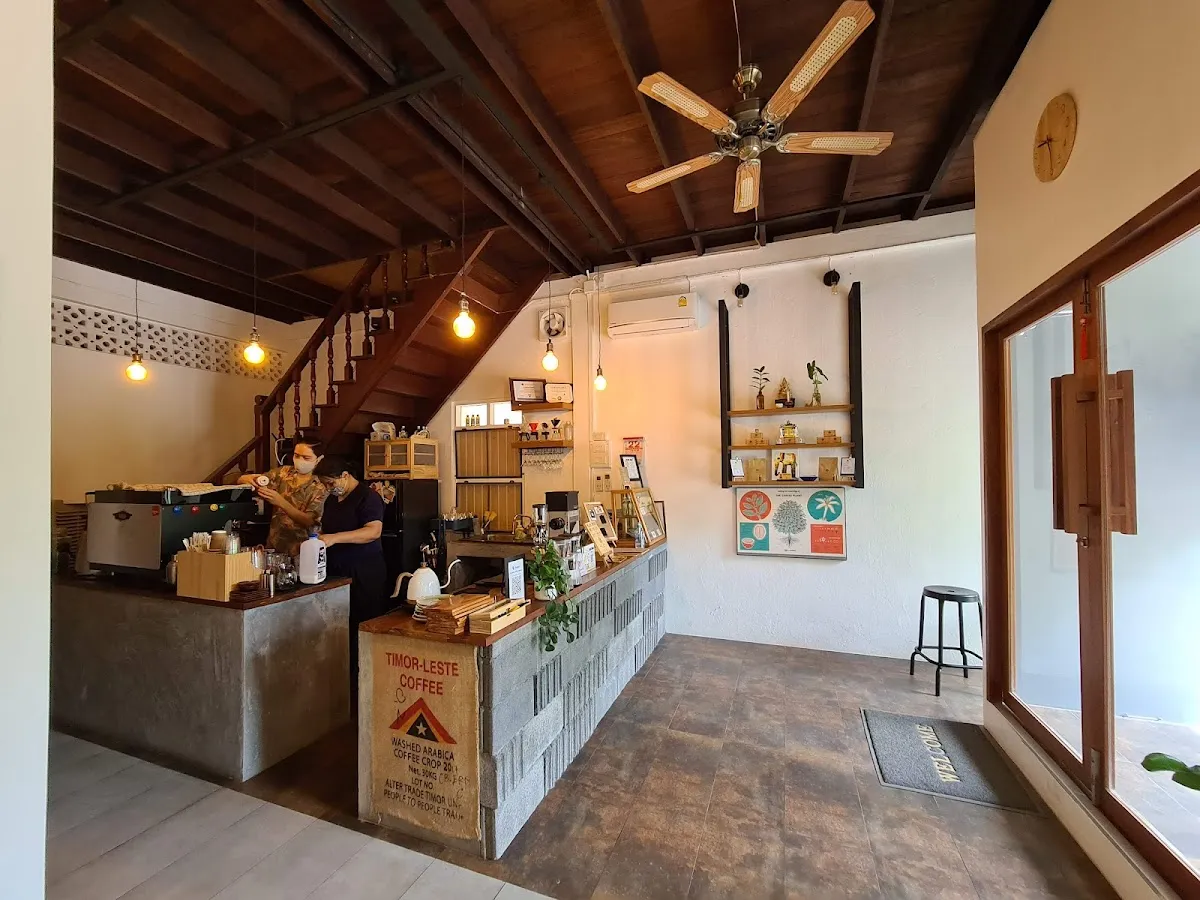 Hachiya coffee roastery