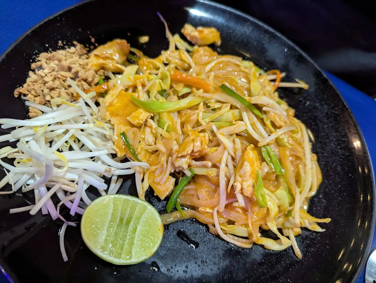 Noi Friendly photo 3