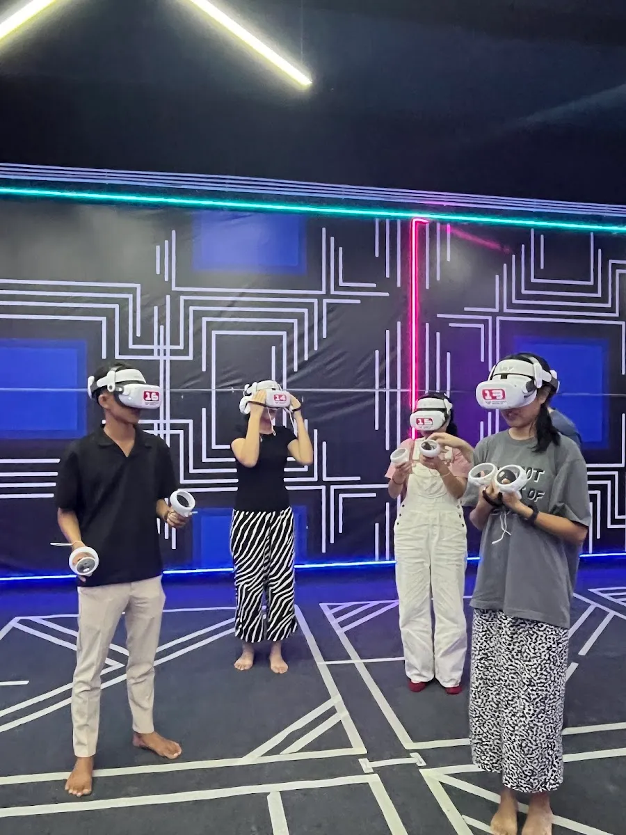 Another World Samui VR Club