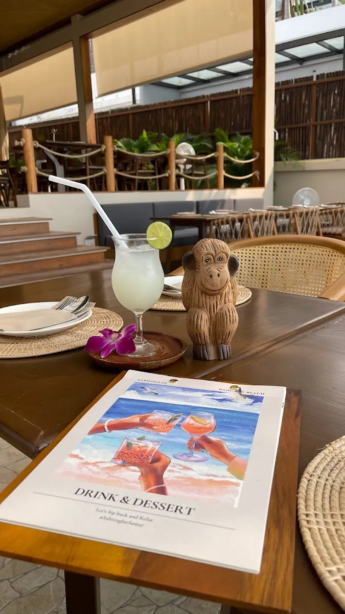 Sabienglae, Bang Rak Beach