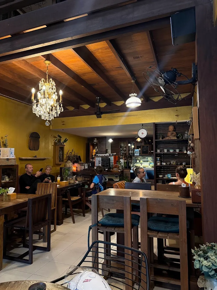 Art cafe by june photo 2