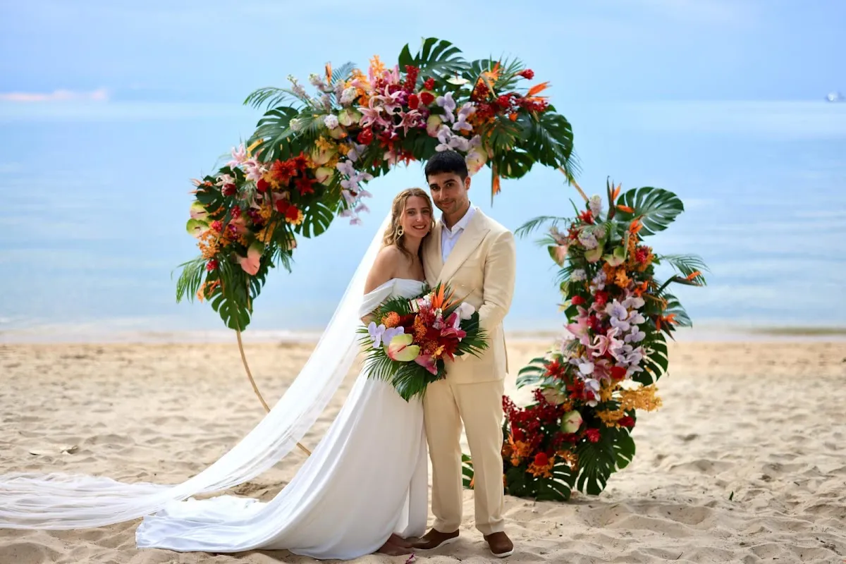 Lotus & Lace Weddings