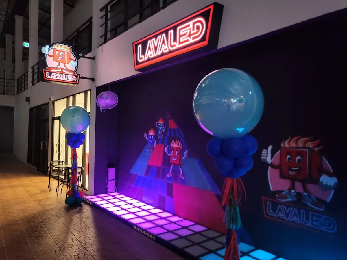 LAVALED SAMUI (Chaweng Walking Arcade)